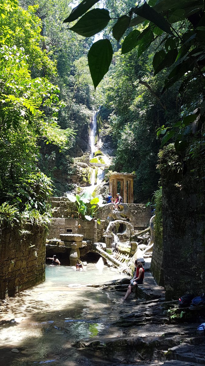 Wittis's tweet photo. Las pozas, Jardines surrealistas de Edward James, Xilitla, SLP https://t.co/eb0UziS61D