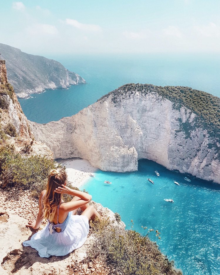 Probably the prettiest view I've ever seen... 💙
#zakynthos #greece