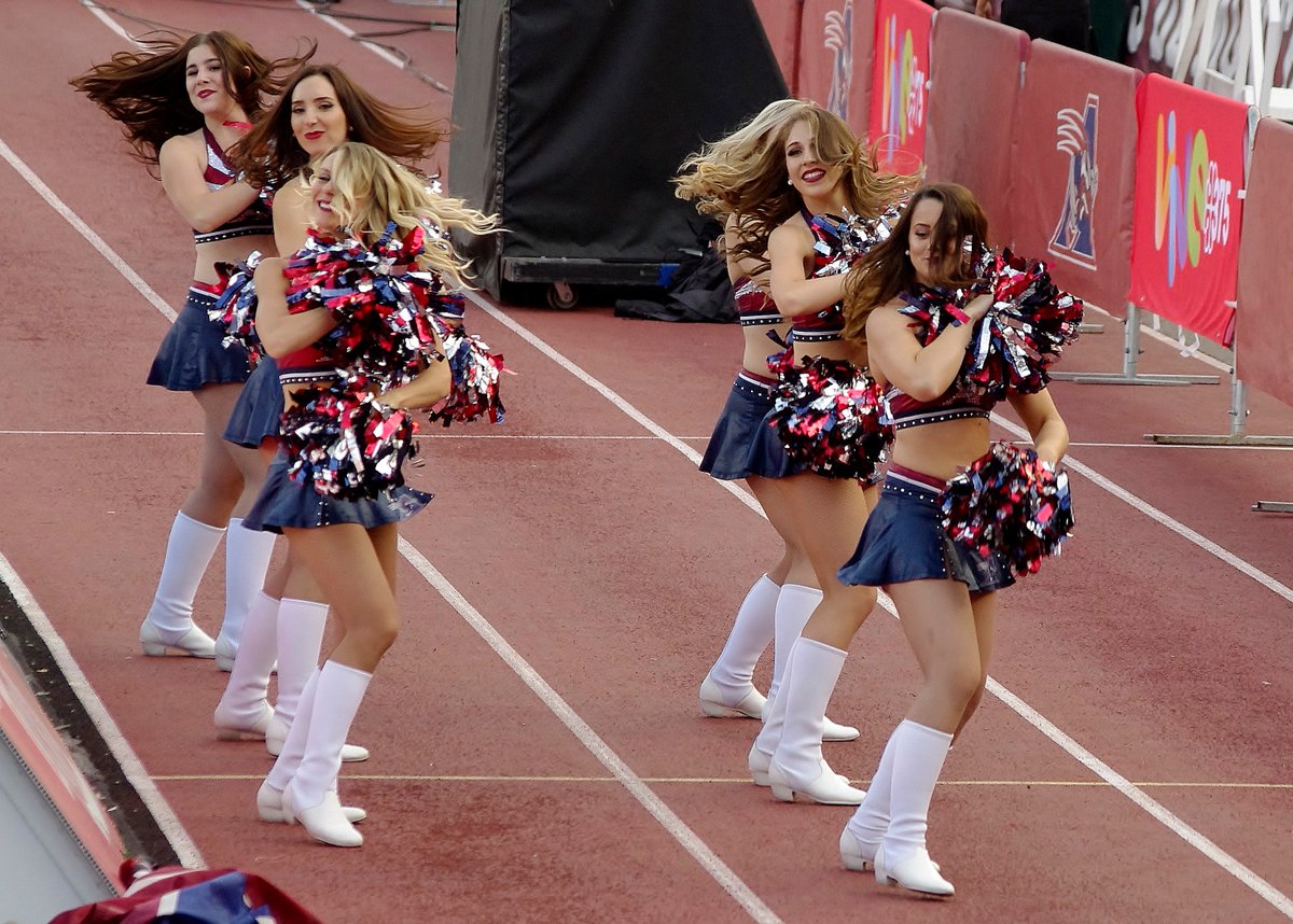 normf66's tweet photo. Opening night in the #CFL with @AlsC_Julie @AlsC_Bianca and the rest of the @AlsCheerleaders #2017Kickoff https://t.co/tfNvt3Spcj