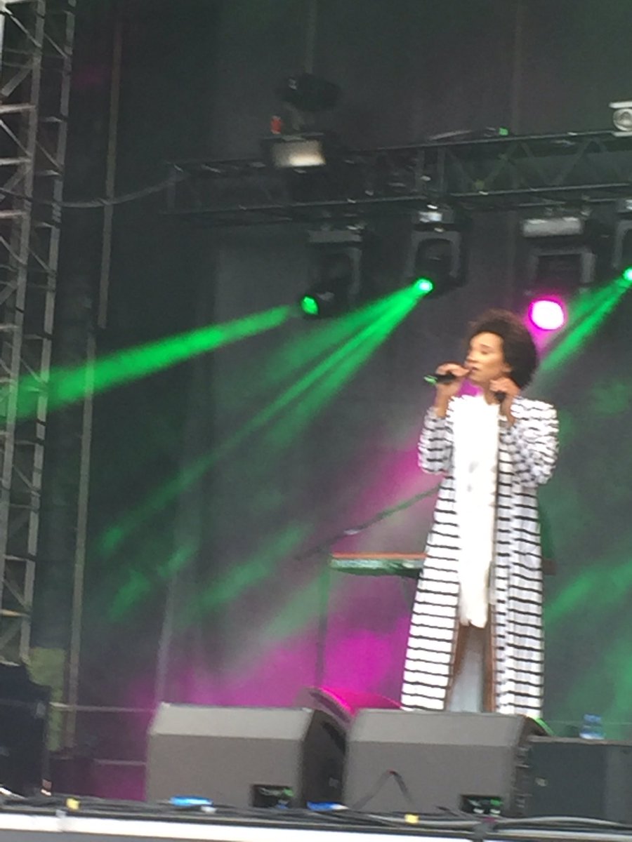 AmbMeron's tweet photo. Great performance tonight in Prague for Israeli superstar 👨🎤 #Esterrada @metronomeprague @CultureBuzzIL @IsraeliCulture https://t.co/rMqnoIclQc