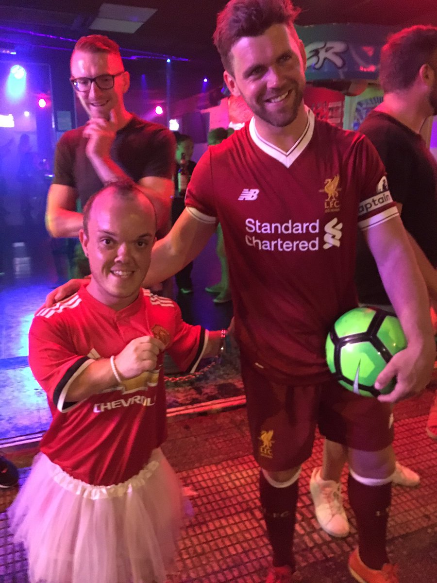 Pogba and a midget