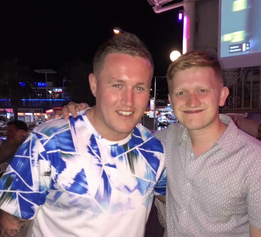 SeanHaley10's tweet photo. @SamAston93 - Pleasure meeting you, thanks for the picture mate 👍🏻 https://t.co/NIvLp9pvhf