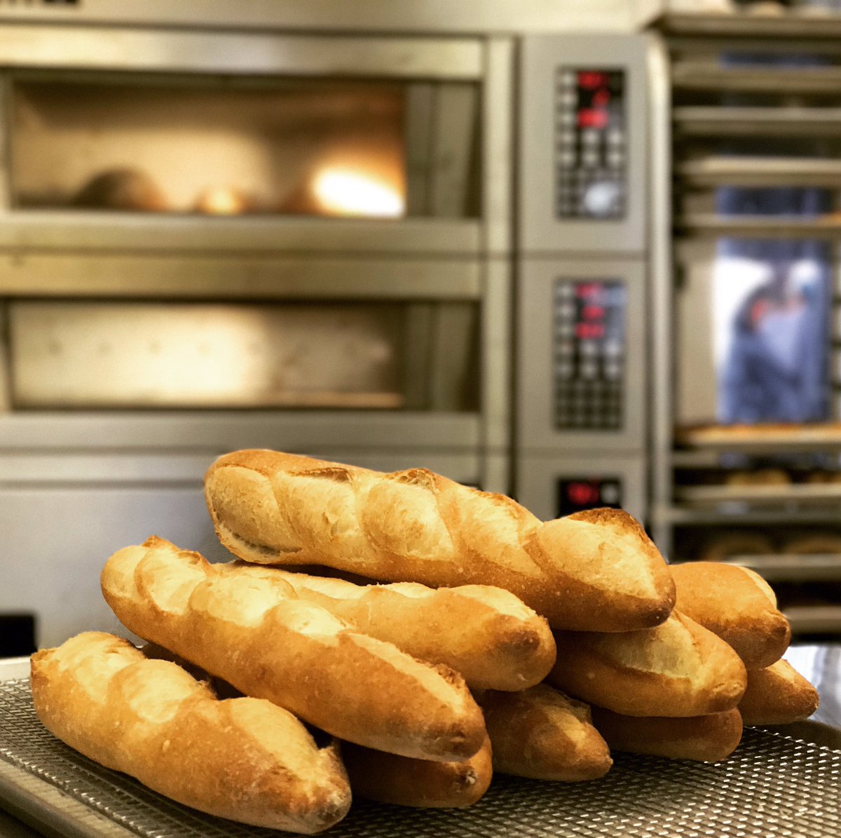 KoKoBakery tweet media
