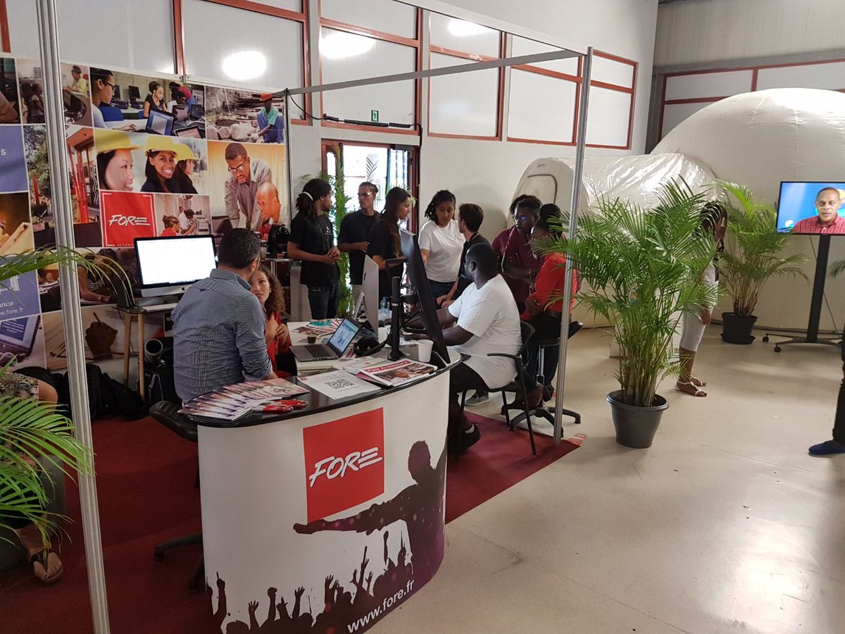 ForeFormation's tweet photo. Venez découvrir la formation de community manager et les autres formations liées digitales à @lesalondunum https://t.co/ScoDeUCUtE