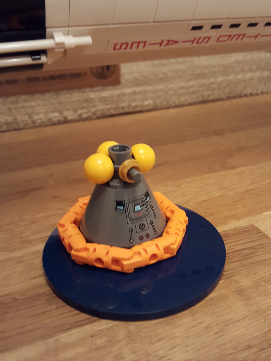Bg310866Brian's tweet photo. I have had so much fun building this - thank you lego.#spacelectures https://t.co/uY2LiRyOEL