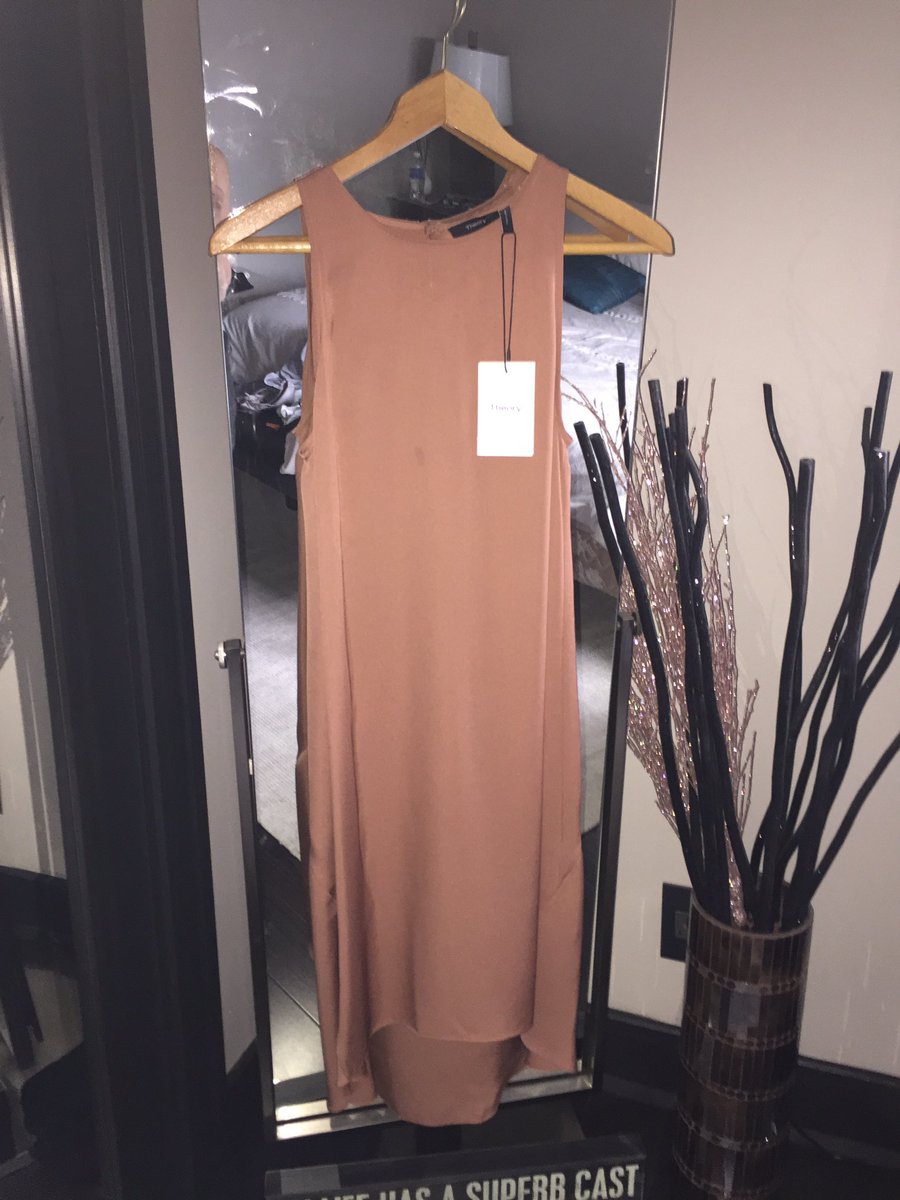 reddieonset's tweet photo. #LOVEMARSHALLS Found the ultimate dress! https://t.co/DCeZSKSUo0