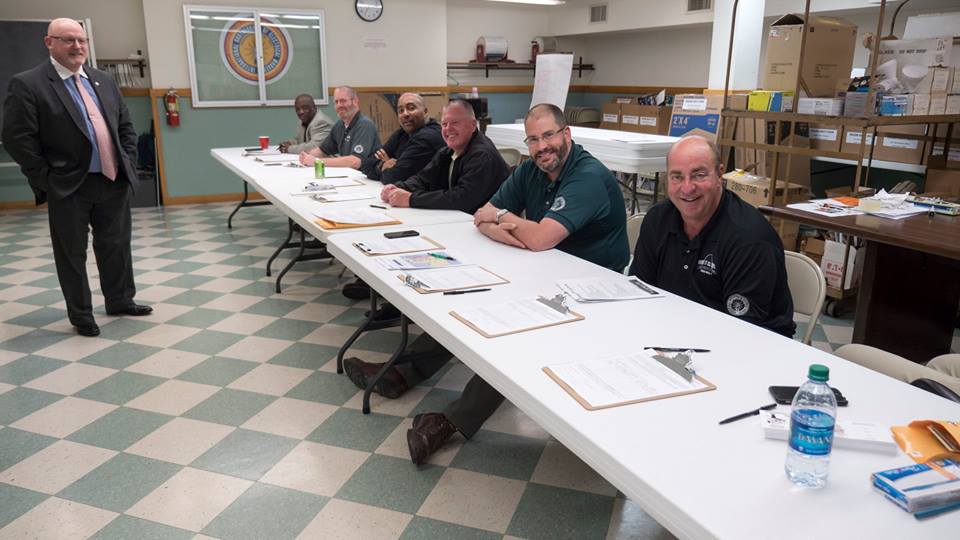 IBEWLocal1's tweet photo. Sign the #RTW petition tomorrow at 5850 Elizabeth Avenue, Saint Louis, MO 63110 Drive-Thru #NoRTW https://t.co/i4ATSHdfZ2