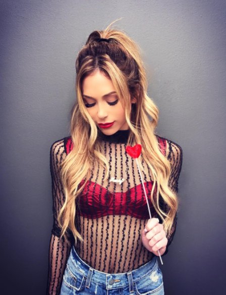 UMUSICA's tweet photo. .@MandyJiroux lleva el arte en las venas. Hermosa actriz, coreógrafa, cantante y gran DJ https://t.co/dO7cDr3ZSs #MakeMyHeartGo https://t.co/NF3Ua7ag50