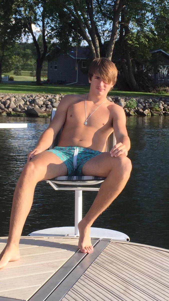 ljgolfpro's tweet photo. Hey @seanbraun28 happy birthday bro. Sorry ladies, he's taken. https://t.co/HPtYvMF4l6
