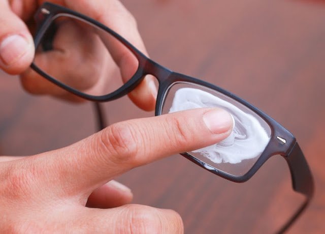 rachelcathy5's tweet photo. Pass This On The Lenses Of Your Glasses And Remove All The Scratches : https://t.co/vCR80SnJ4A
#eye #Glasses #GlassesLenses #health https://t.co/PKdECrkEn7