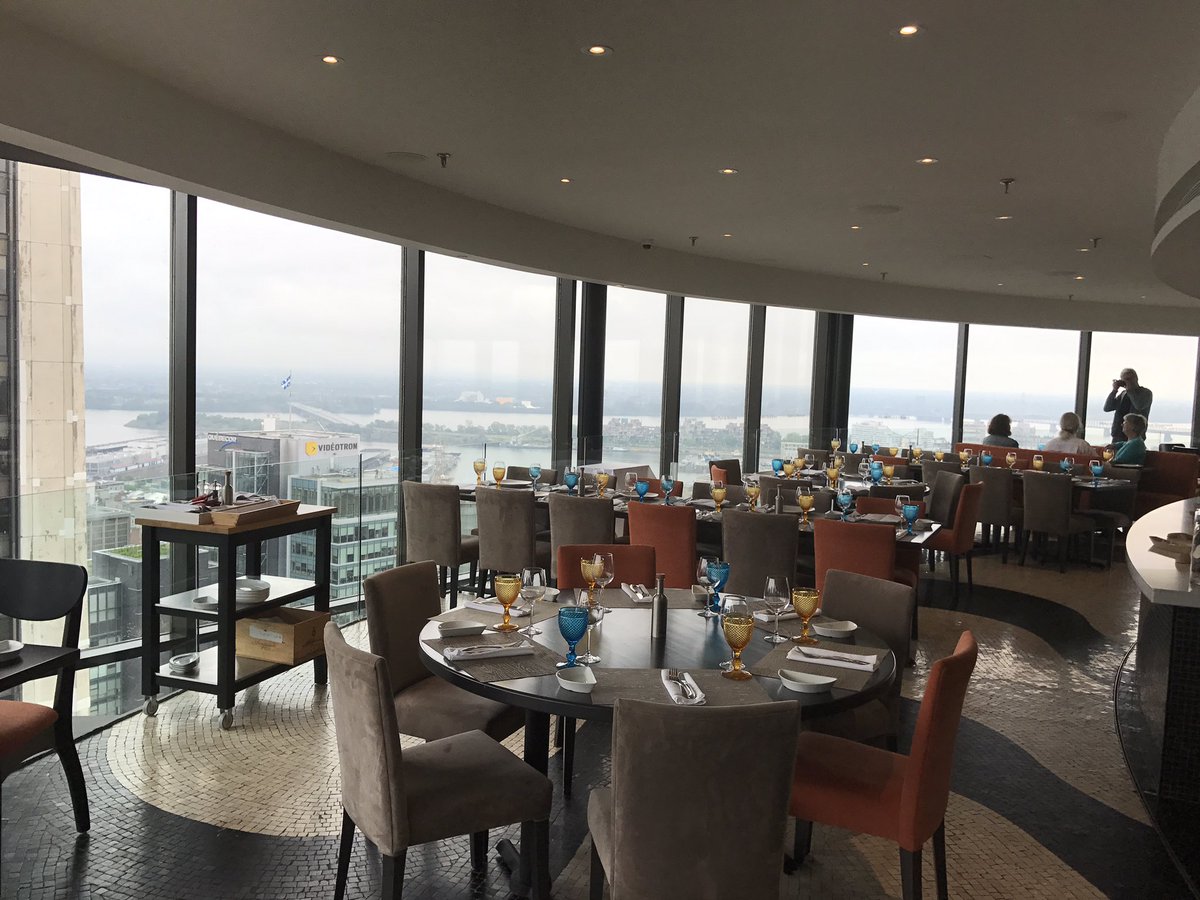 Genorocity's tweet photo. #Restaurants #Montreal, #Portus360 the #skyline  while restaurant is turning! #Portuguese #Food at its Best! https://t.co/MCXh5Xno1Q