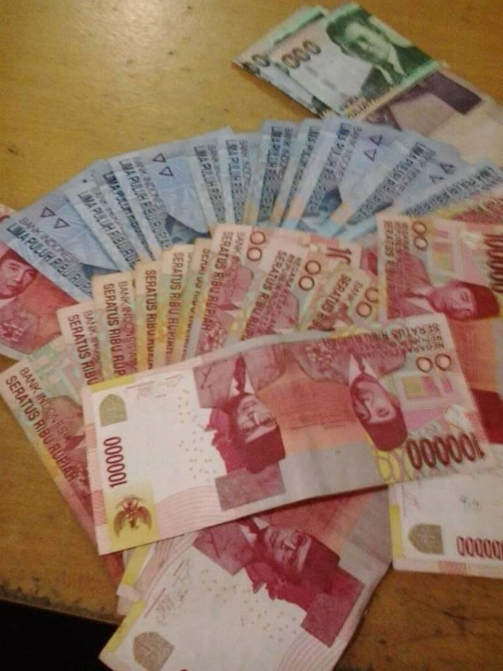Dhens_Tirtha's tweet photo. alhamdullah tahun ini lebih baik dari tahun yang sebelum nya....Amin yarob :-) https://t.co/U2yqpksbze