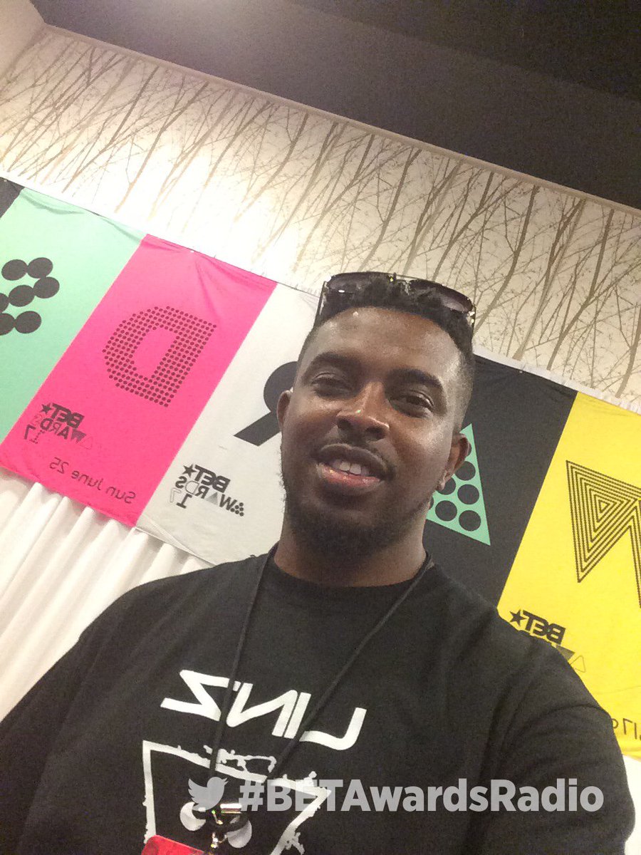 BETAwards's tweet image. @mrplay from @thevoicenews representing the #UK in the #BETAwardsRadio Room!!!