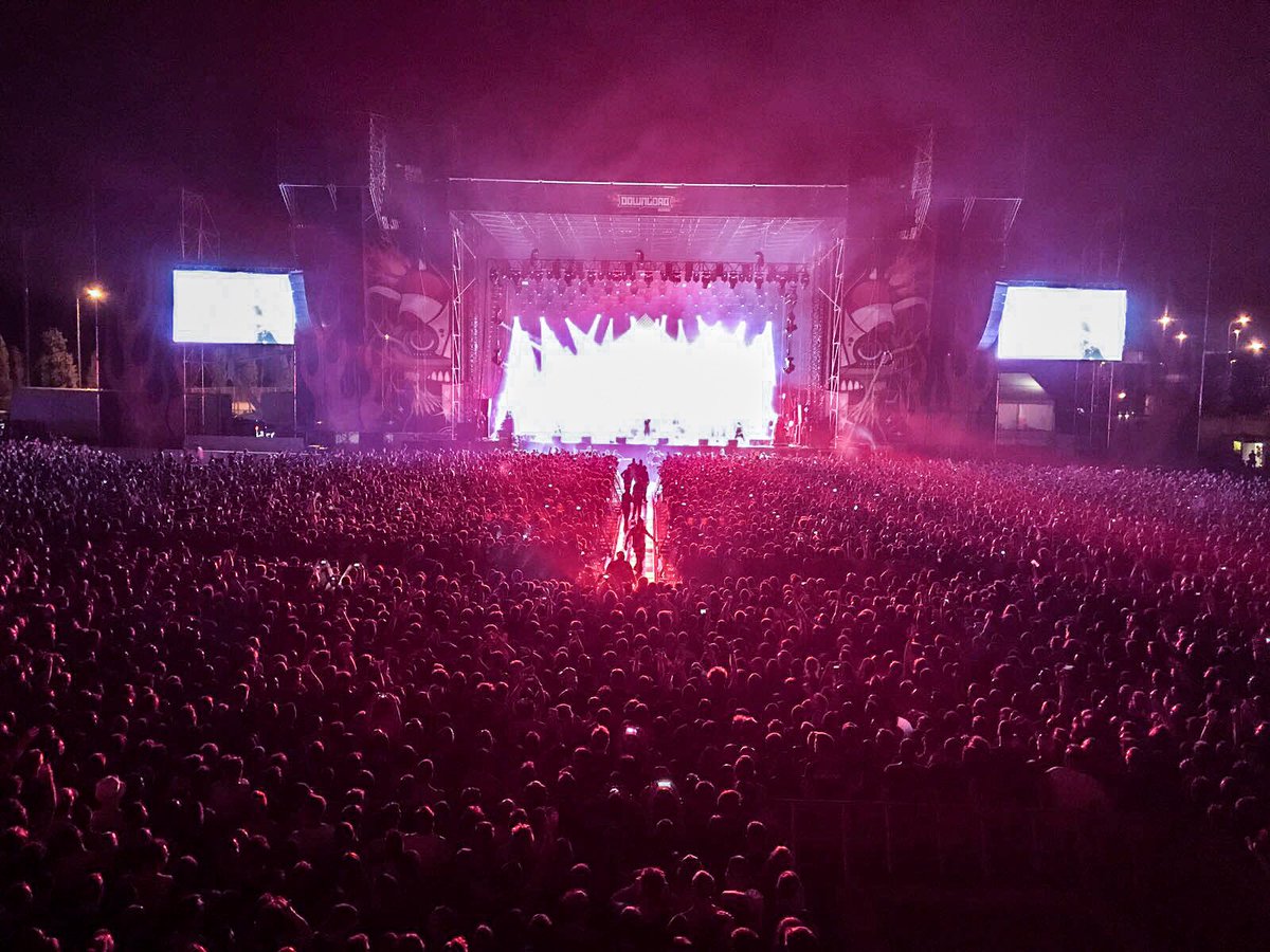 DownloadFestMad's tweet photo. This is @systemofadown!!!!!!!!! https://t.co/26a8qFuwGF