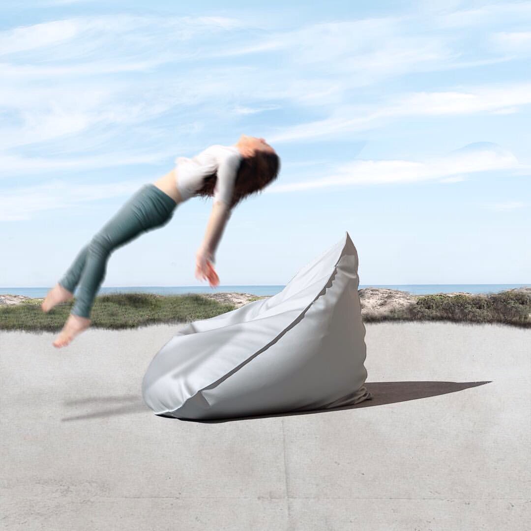 SohoDesignDist's tweet photo. Inspired by the classic image of a sail blowing in the wind, SAIL pouf by #hectorserrano for @gandiablasco_official ⛵️✨ https://t.co/ggSRxaaSD1