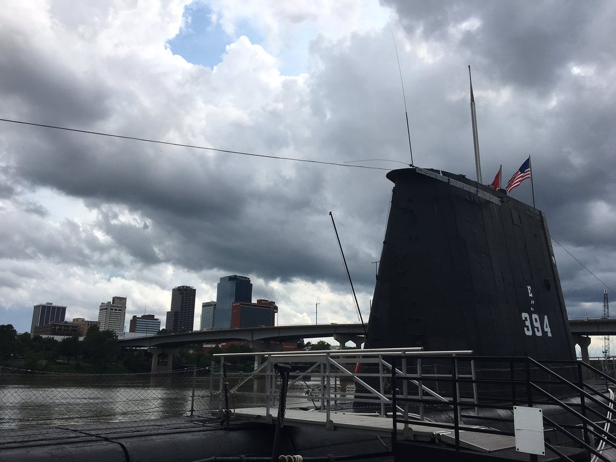 tellkit's tweet photo. I've wanted to do this for a while. Definitely worth a visit. #ussrazorback #submarine https://t.co/WmucXRTBv8