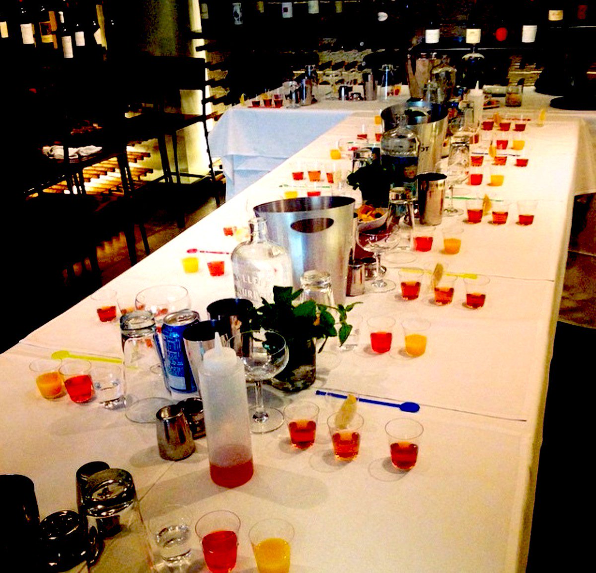 localkitchensf's tweet photo. #FlashBackFriday to a cocktail teaching class! #PrivateEvents #Cocktails #Party #Booze #CraftCocktails #Mixology https://t.co/CRRThzVr1N