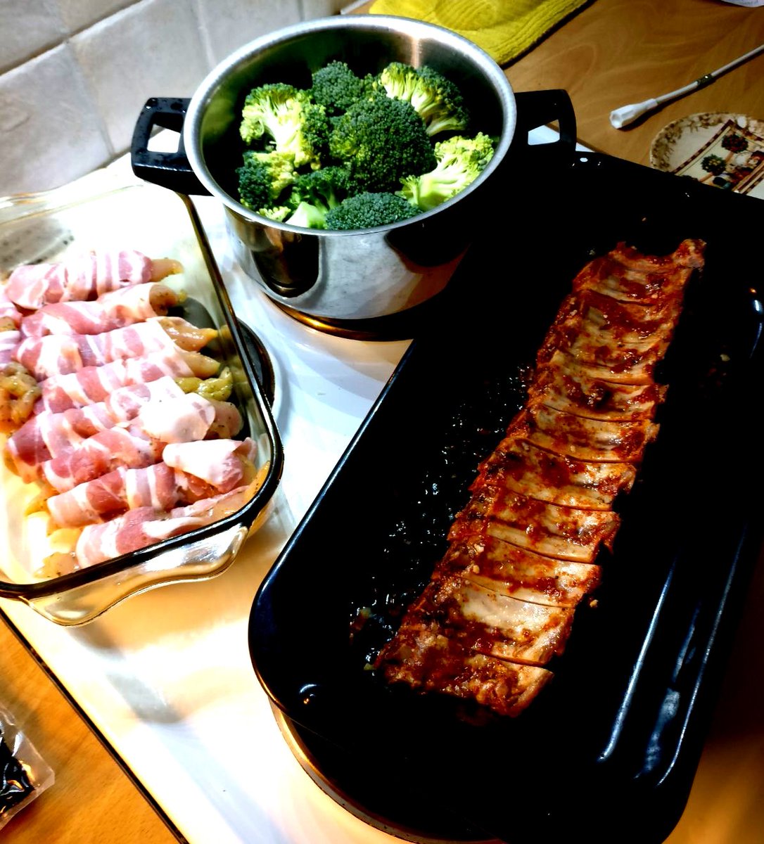 KCoooooking's tweet image. #whileuweresleeping @DissidentFairy @HalleListig @shriyanaren7 @SaraPuchini @chellefontaine @dricx @RoseHorowitz31 @AnjaMueller5