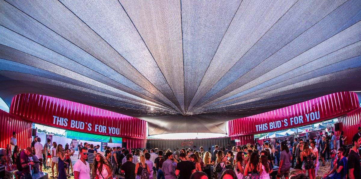 street_machine's tweet photo. La música electrónica está en cada rincón de nuestro festival ¡Descubre nuevamente #CreamfieldsCL 2017! #StreetMachineEvents https://t.co/nSUxaqmf2n
