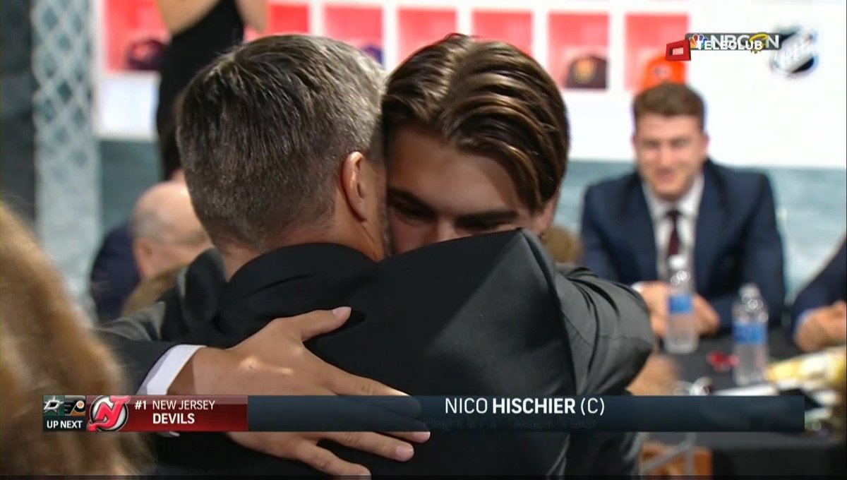 Nico Hischier repêché au 1er rang par les Devils du New Jersey swisshabs.ch/nico-hischier-…