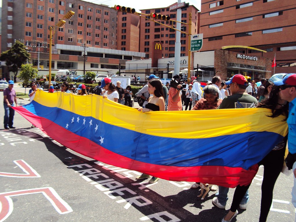 Meridapula's tweet image. Frente Decodemer llamó al pueblo de Mérida a desconocer a Maduro y rechazar convocatoria a ANC. apulaprensaonline.blogspot.com