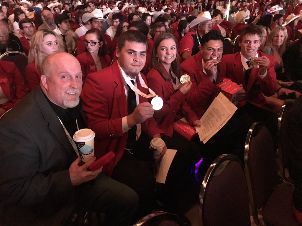 randypittenger's tweet photo. Our awesome @SkillsUSA TeamWorks NATIONAL CHAMPIONS Allan, Chloe, Andres & Joseph @SkillsUSA #NLSC2017 #GOLD #WeAreAllTigers #ILoveBelton https://t.co/FpkHrG21Yt