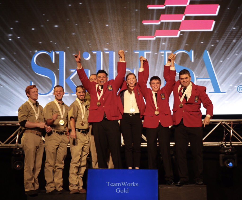randypittenger's tweet photo. Our awesome @SkillsUSA TeamWorks NATIONAL CHAMPIONS Allan, Chloe, Andres & Joseph @SkillsUSA #NLSC2017 #GOLD #WeAreAllTigers #ILoveBelton https://t.co/FpkHrG21Yt