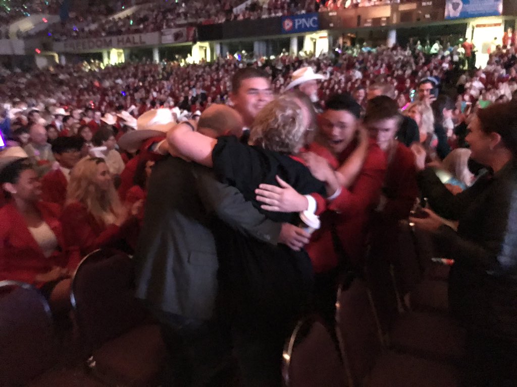 randypittenger's tweet photo. Our awesome @SkillsUSA TeamWorks NATIONAL CHAMPIONS Allan, Chloe, Andres & Joseph @SkillsUSA #NLSC2017 #GOLD #WeAreAllTigers #ILoveBelton https://t.co/FpkHrG21Yt