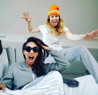 maroonperry's tweet photo. june 23: favorite friendship #CandicePattonWeek https://t.co/onoptGs0UL