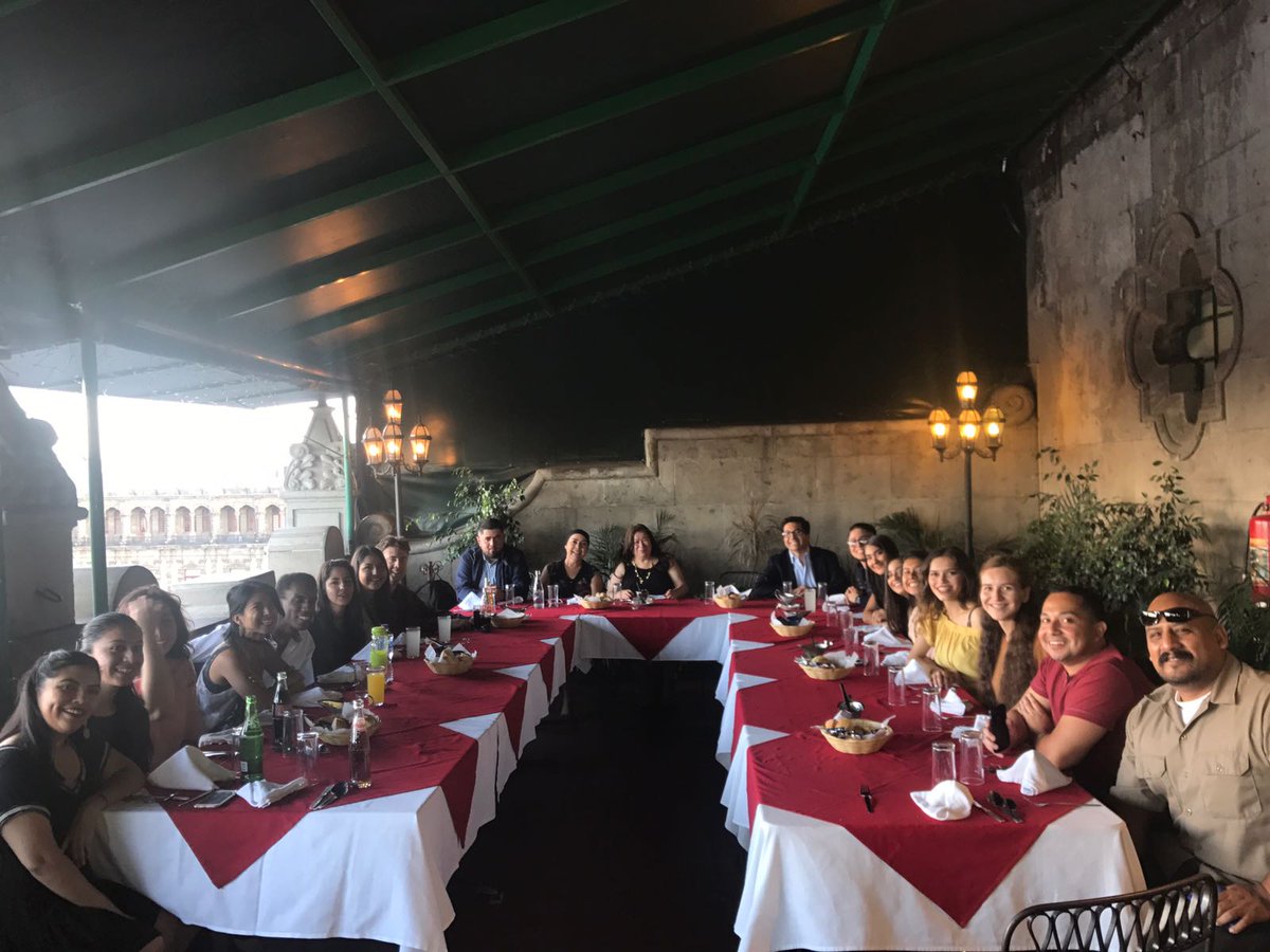 IME_SRE's tweet photo. Hoy nos reunimos con un grupo de estudiantes de Cal State- de San Bernardino que vienen en viaje de estudios a la #CDMX #EmpoderamientoMX https://t.co/WQUiJ99N9C