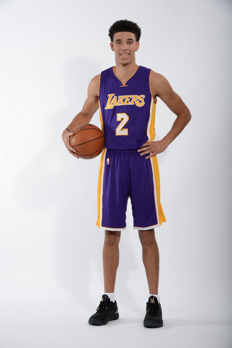 LakersLegacyPod's tweet photo. Best Picture: LA Lonzo Land.
Chino Hills > UCLA >> Los Angeles Laker.
@ZO2_ #TheJourney #lakers #ForTheCulture #FlashTheProgress https://t.co/Qqdra9tiMb