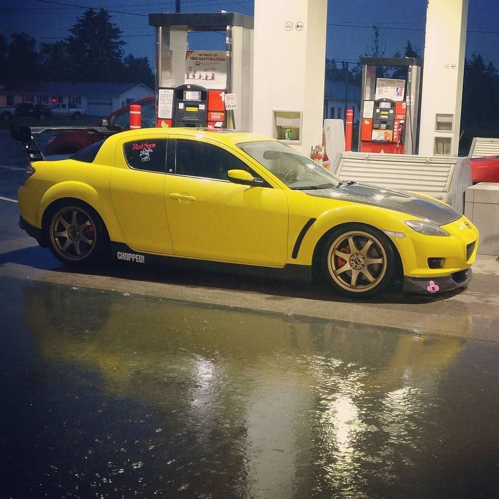 JustinCYYu's tweet photo. Rainy evening! Installed the APR risers for extra rice power lol. #mazda #rx8 #purelyrx8 #maritimemodified #apr https://t.co/jg9AEmDt8r https://t.co/PV2eS1N9YT