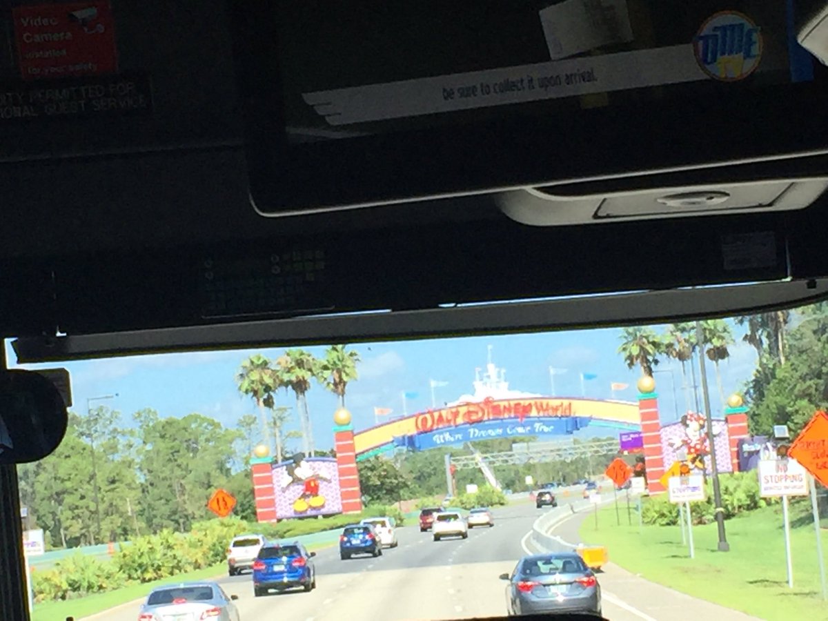 coconuts4disney's tweet photo. Been up since 4am, but it is always ALWAYS worth it. MK bright and early with my big kids... trips with big kids 👍🏻 https://t.co/q3zSeLjJWG