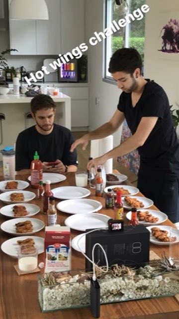 foryouuzedd's tweet photo. OK ANTON 😂💀 https://t.co/AdKF9qlSVF
