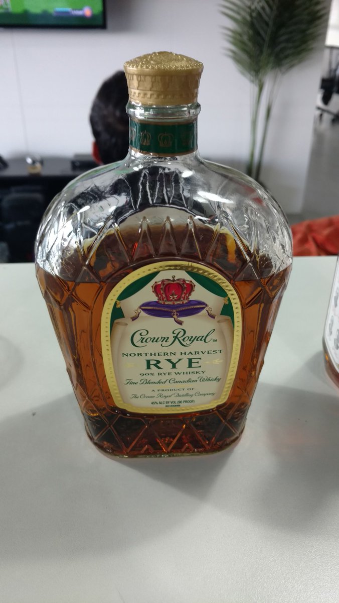 xman0217's tweet photo. Y ahora? Dónde consigo más de esta maravilla? Jejejeje @CrownRoyal #RyeandGinger https://t.co/VLCNQSWPwI