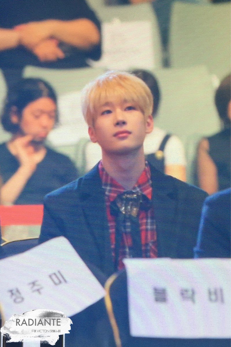 seungwoopics's tweet photo. 062317 https://t.co/7dZ5qvD3vC