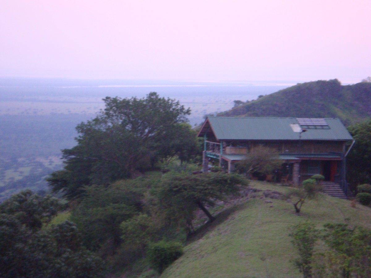 The #Observatory by <a href="/GeoLodges/">Geo Lodges Uganda</a> is definitely the place to be when one wants to unclutter the mind ... Blessed solitude ...
