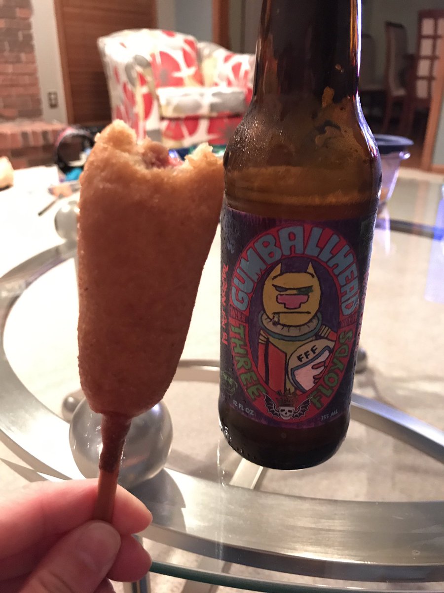 amyg728's tweet photo. Perfect Friday night https://t.co/EIn9gFtDBY