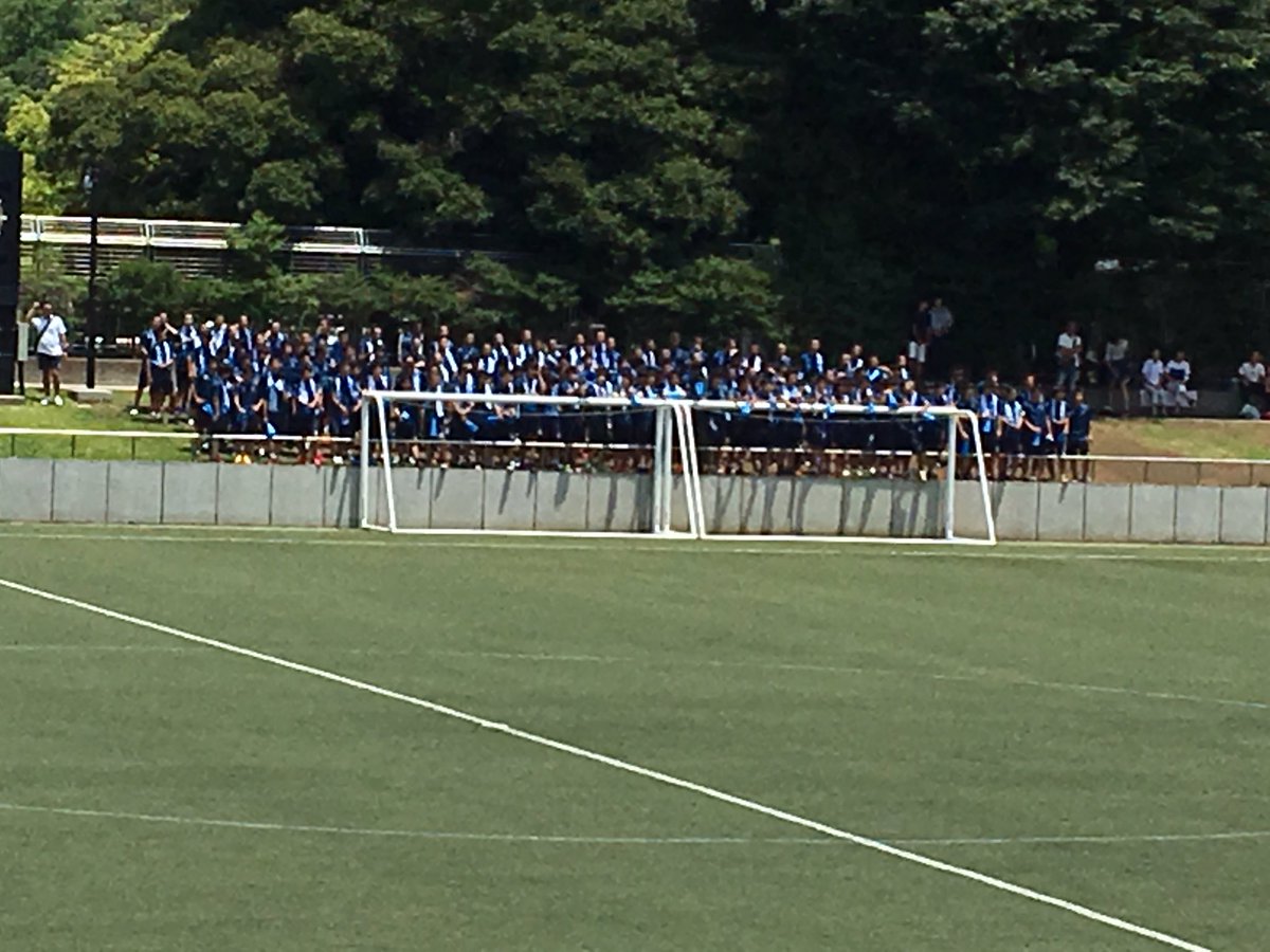 高校サッカーをガチ応援 على تويتر 実践学園応援団の気合いが ハンパない 実践学園 サッカー部rt サッカー好きな人rt サッカーやってる人rt