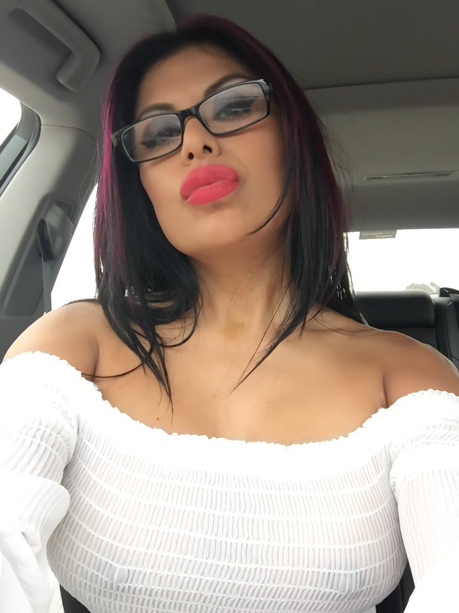 Gabby Quinteros Gabby Quinteros