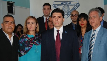 Meridapula's tweet image. Profesores ULA están preocupados ante fraccionamiento de su sueldo por parte del MPPEUCT. apulaprensaonline.blogspot.com