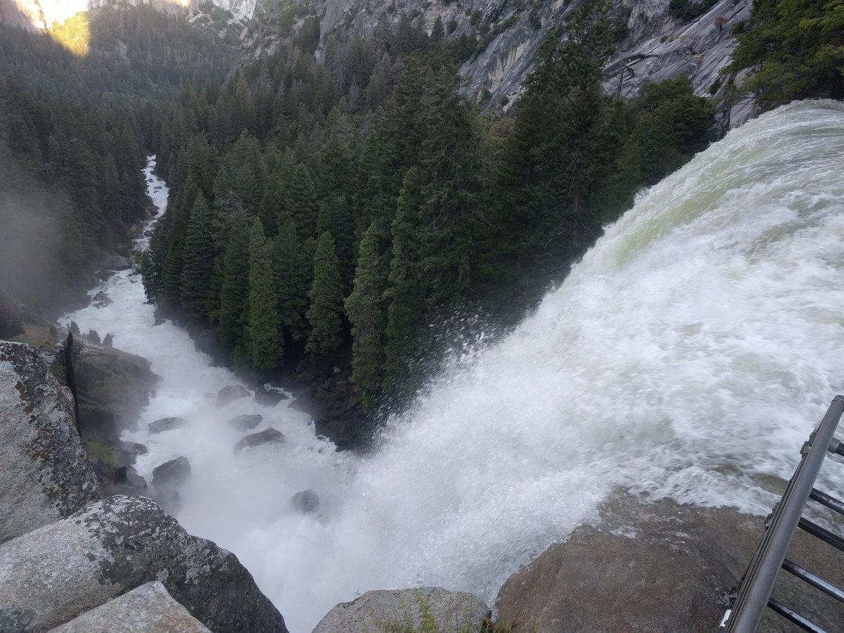 miguelazos's tweet photo. #HalfDomeTrail #VernalFall #NevadaFall #HalfDome https://t.co/s5aLMF0zjk