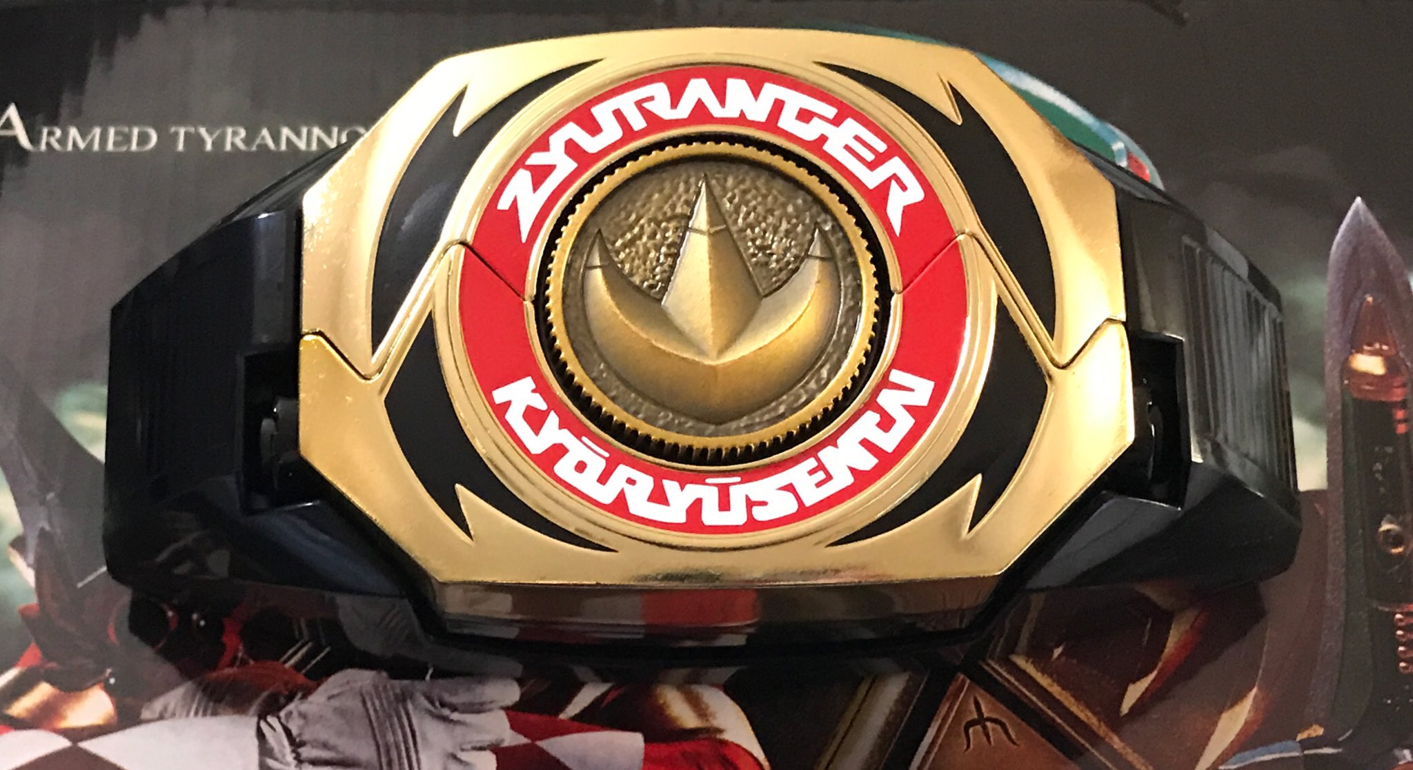 恐竜戦隊ジュウレンジャー ドラゴンバックラー 当時品 パワーレンジャー レア 恐竜戦隊ジュウレンジャー ドラゴンバックラー 当時品 パワー