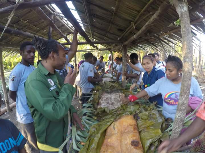 CharlesToto2's tweet photo. Hutan Sagu menjadi hidup kita Selamat hari Sagu 21JUNI https://t.co/4REdDNdWih