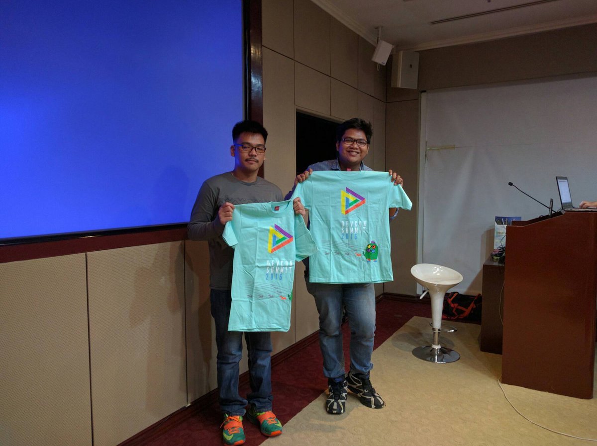DEVCONPH's tweet photo. Tshirts for our Early Bird winner and our speaker!
#HTML5FORGAMESCodeCamp
#HTML5FORGAMES
#DevConPH https://t.co/YKz33Qm2I6