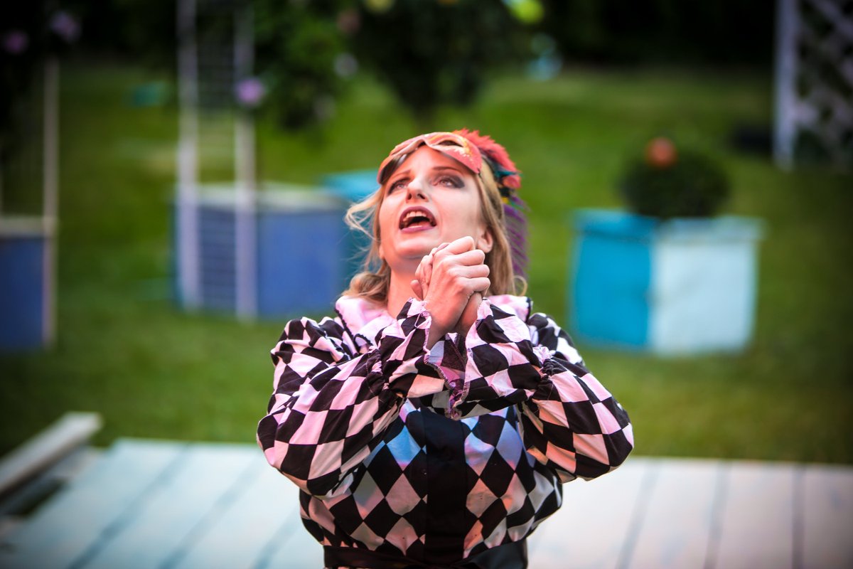 You know you want to come to #MuchAdoAboutNothing #Shakespeare #Beaconsfield CSCTickets.com.  Only 2 chances left Love #Beatrice