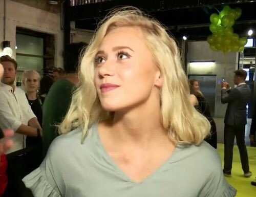 Настень ка tweet media