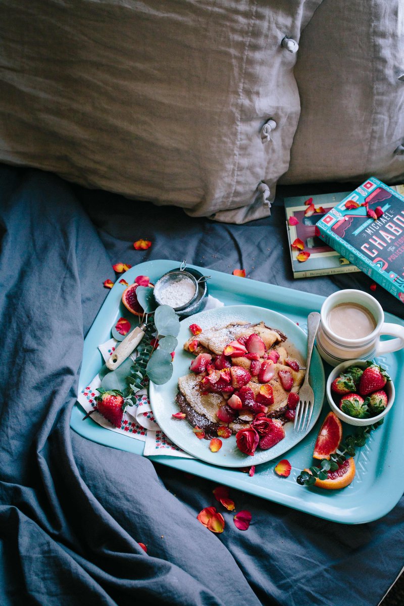 ROMandBROCK's tweet photo. • Breakfast in bed means it’s the weekend • https://t.co/F6uWF2F77j