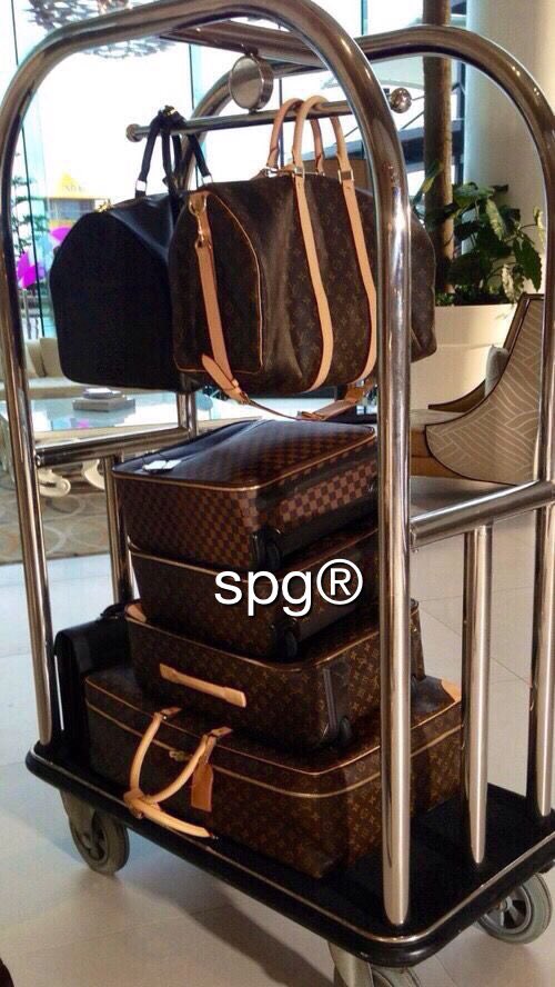 CEWster_'s tweet image. Bes @darLasauLer ready na ang bag ko for your #BagRaid para sa sumisikat na segment #PushDotCom #Pushers