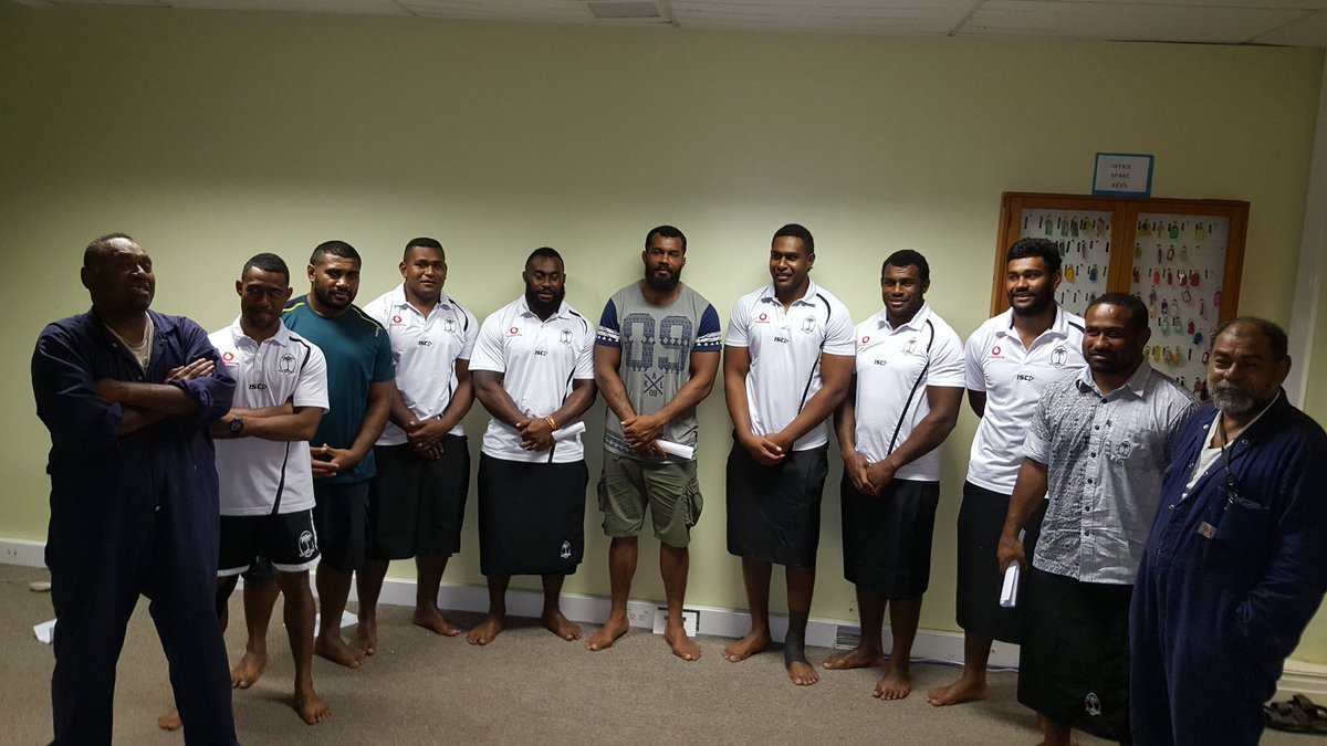 RKSOldScholars's tweet photo. Meeting our #RKSOB brothers in the #FIJvSCO #FlyingFijians squad b4 the win over @Scotlandteam #VinakaNaWaqeBoys #MaiLodoniMai @fijirugby https://t.co/ZY0QjhXQHt